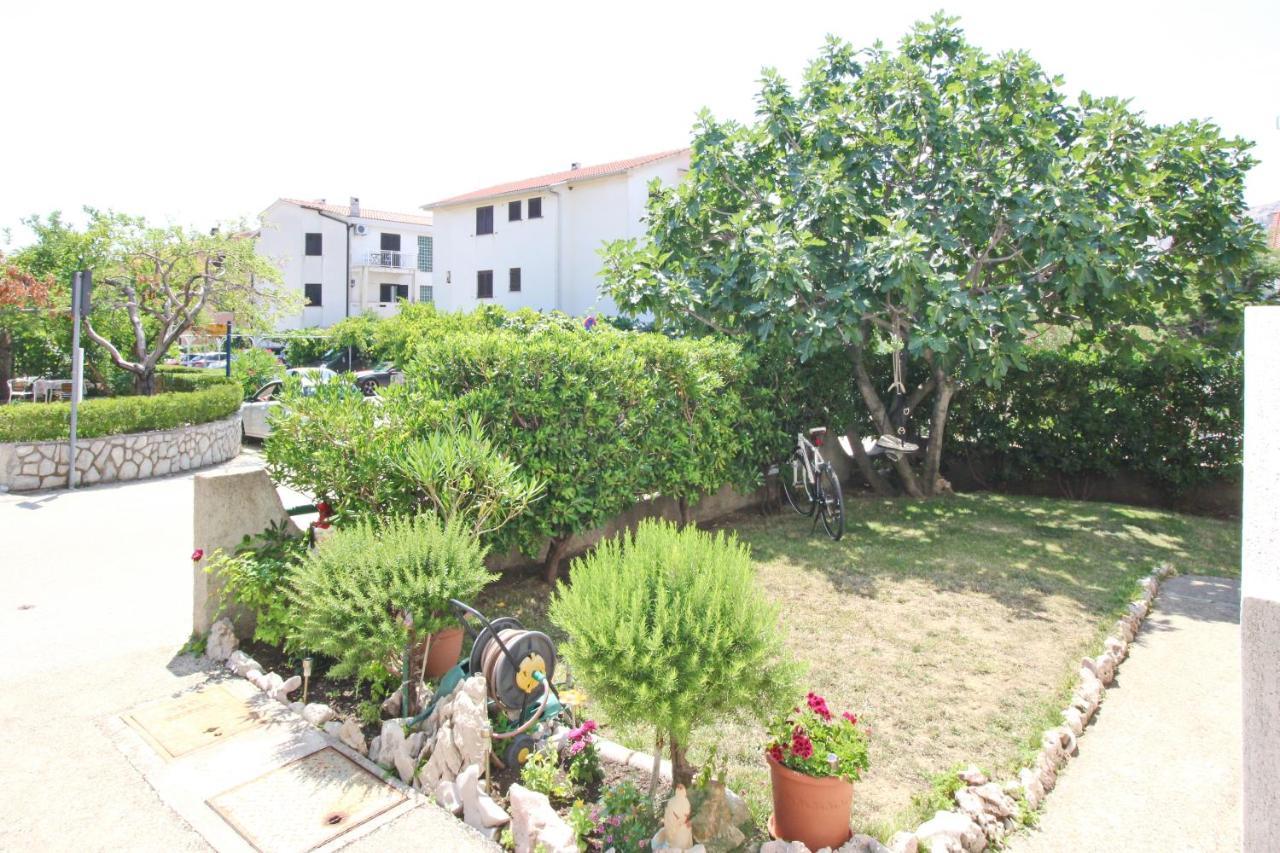 Apartments Mohar III Baška Eksteriør bilde